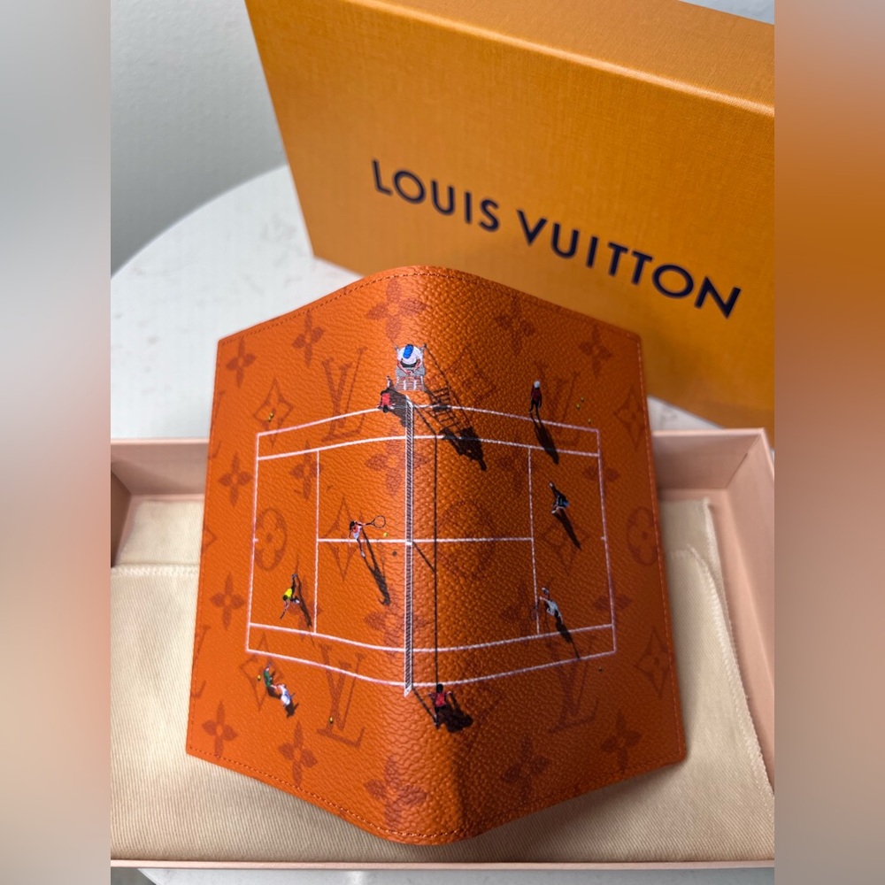 Louis Vuitton Limited Edition Passport Cover /Tennis Lovers Collection Brand New - Picture 2 of 11